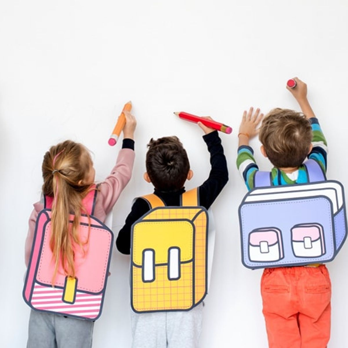 Animatori | KIDS CLUB SIA