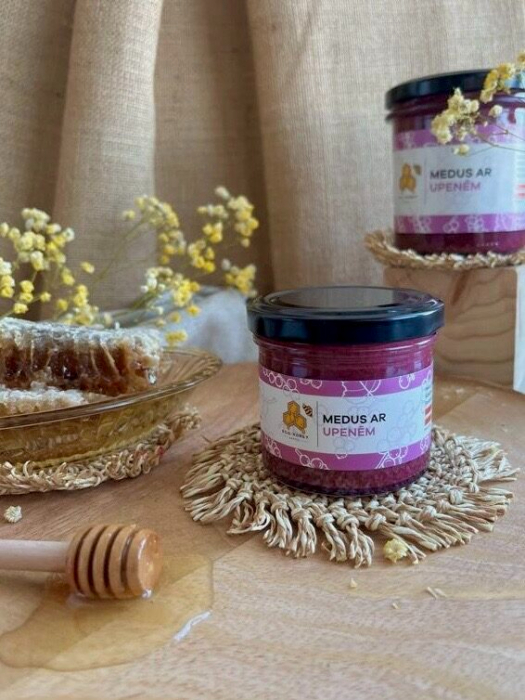 Medus ar upenēm | Eco Honey Latvia