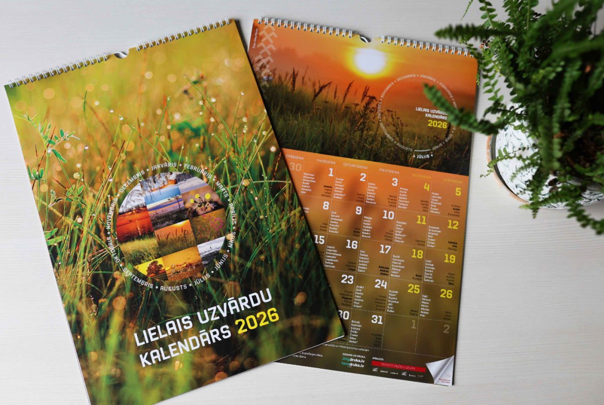 Sienas (A3) lielo bilžu kalendārs + paplašinātais | Uzvārdu kalendārs