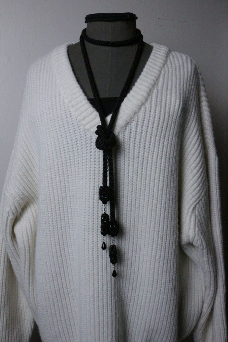 Gara Melna Matēta Kaklarota - Lariāts | MELNS DESIGN