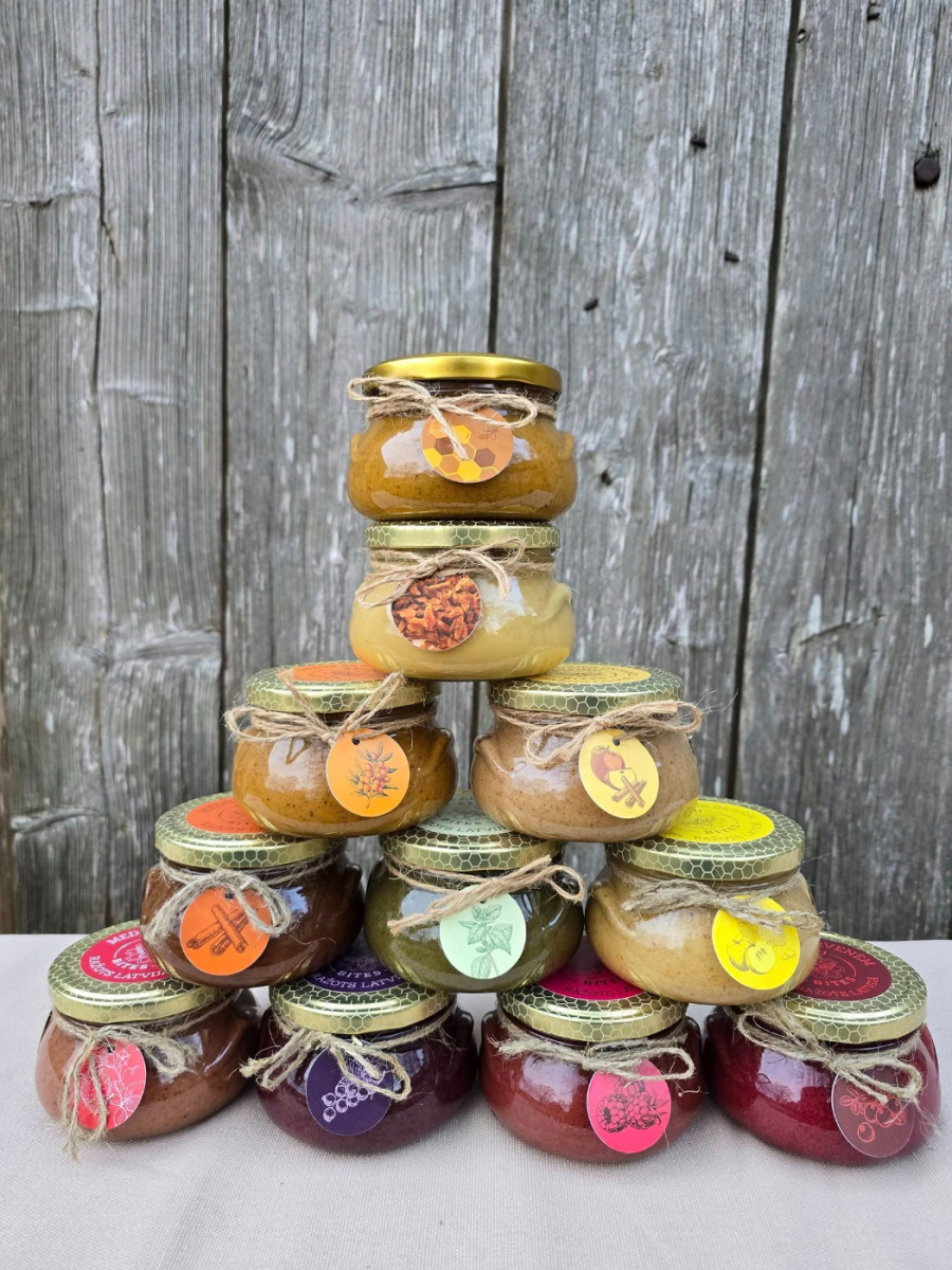 Medus ar dažādām garšām | Šteinu bites