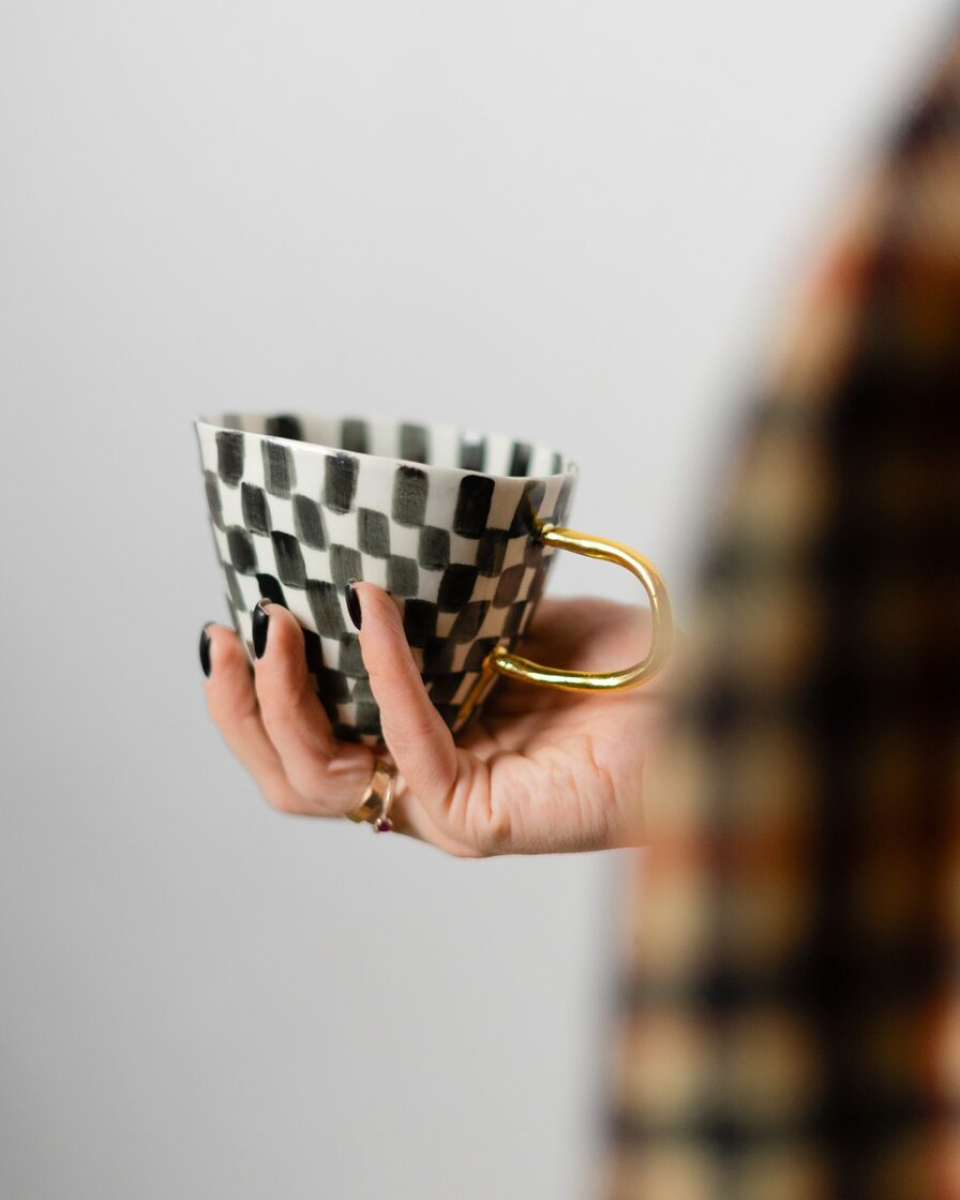 Porcelāna krūzīte ARNOLDS | Cerannic- porcelāna studija- darbnīca Tukumā