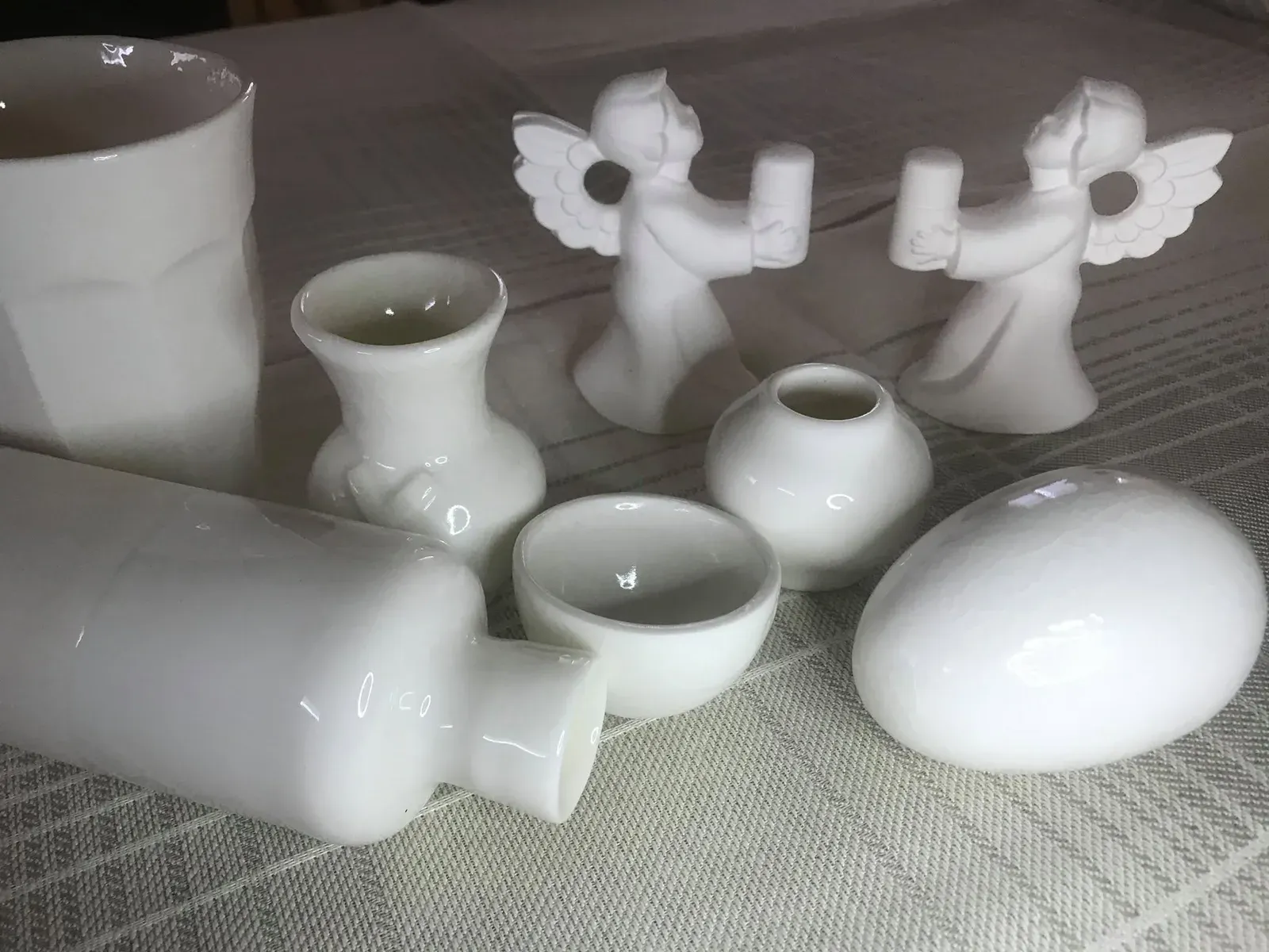 Kuzņecovu porcelāna fabrika logotips