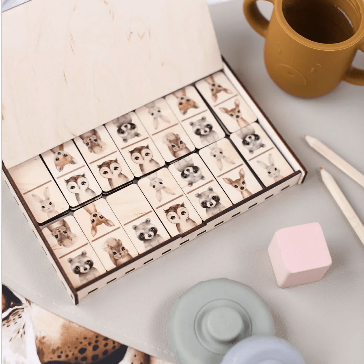 Domino_OLYWOOD