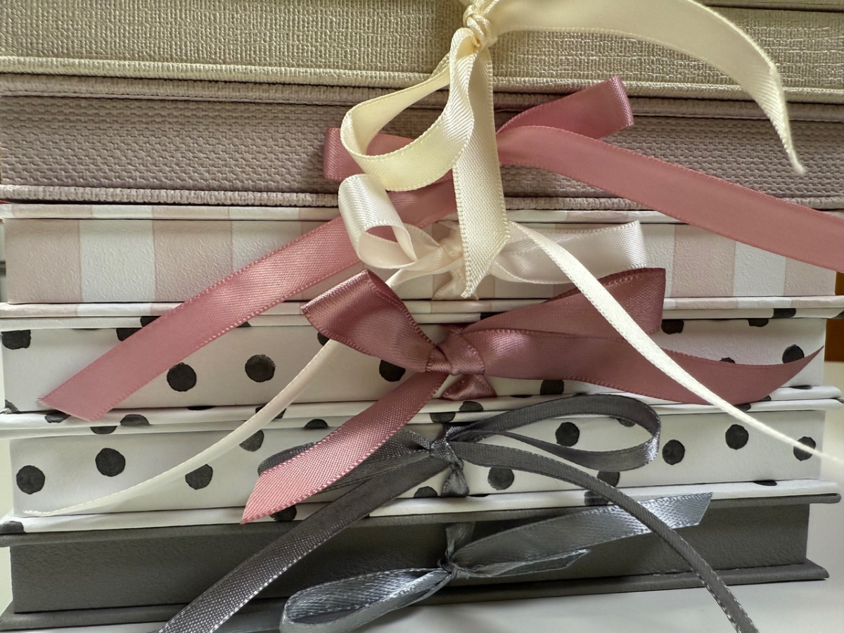 NAUDAS UN DĀVANU KARŠU KASTĪTES | MUUZALV